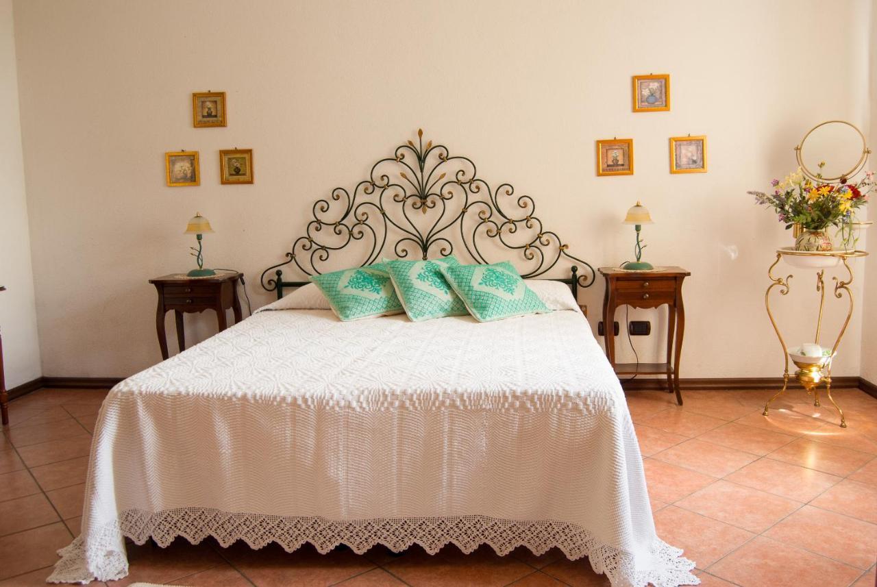 Villa Aurora Ольбия Экстерьер фото